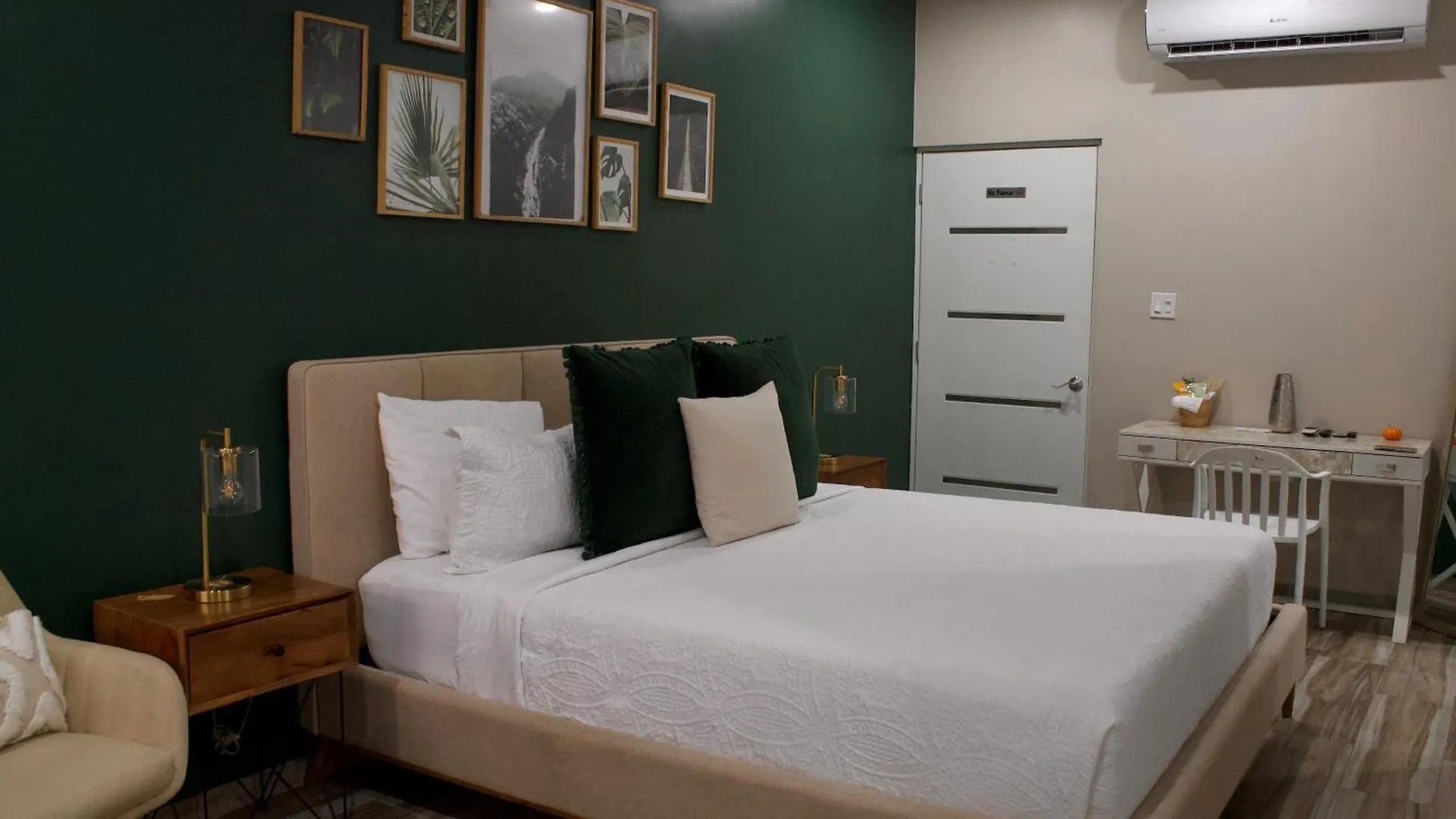 Family Friendly Double Room With Bunk Bed San Juan Guest house